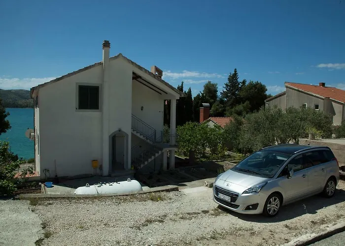 Superstar Vikendica *